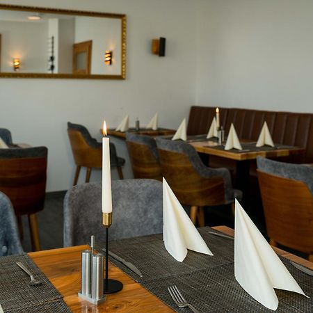 Roca Restaurant Und Hotel Bommersheim Zewnętrze zdjęcie