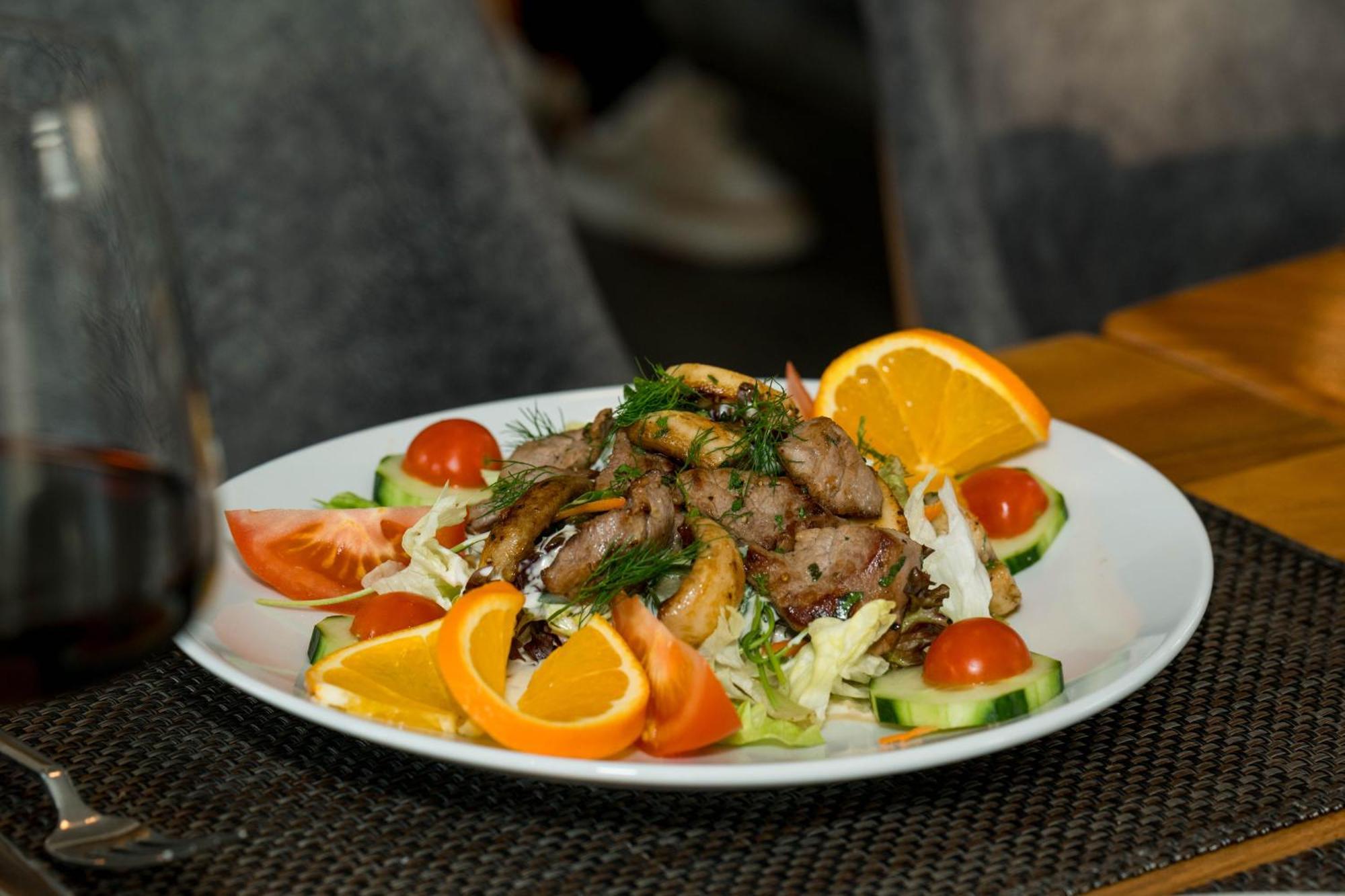 Roca Restaurant Und Hotel Bommersheim Zewnętrze zdjęcie