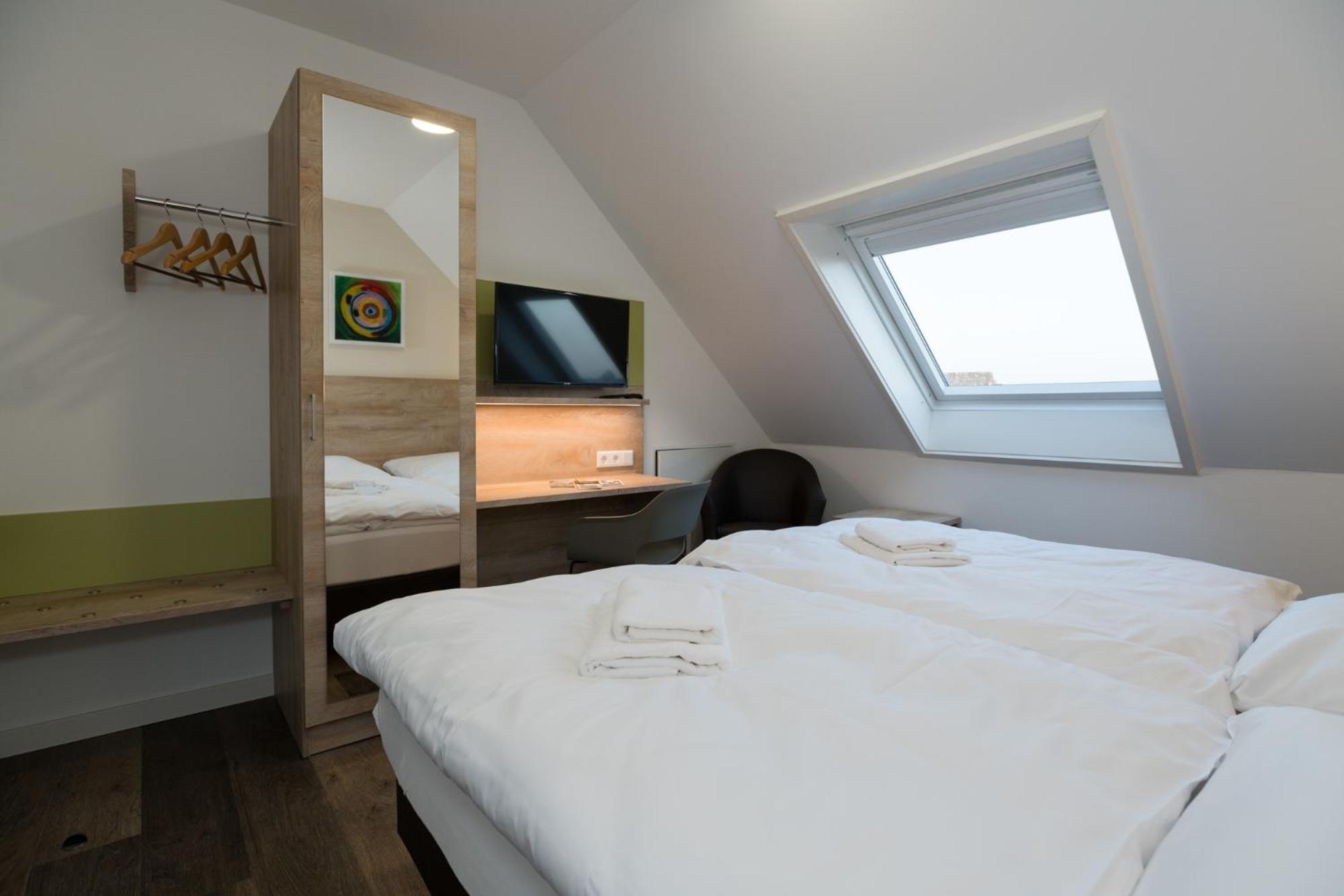 Roca Restaurant Und Hotel Bommersheim Zewnętrze zdjęcie